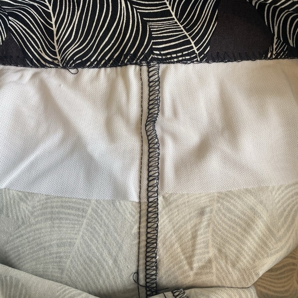 Krazy Larry Pull-On Ankle Pants - Black Feather Size 8 $135 - Picture 10 of 11